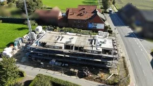 12.10.2021 Die obere Geschossdecke wird vorbereitet