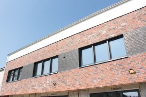 24.03.2022 Der Blick auf die Fenster im Obergeschoss