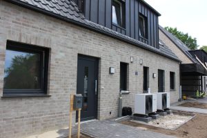 23.05.2022 Auch der Hauseingang bewegt sich in Richtung Ziel