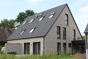 23.05.2022 Die vielen Fenster bieten viel Helligkeit im ganzen Haus