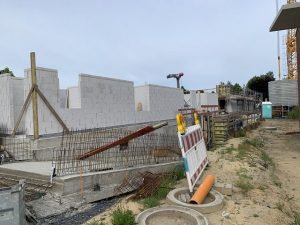 23.05.2022 Die Rohbauarbeiten sind nun auch hier gestartet