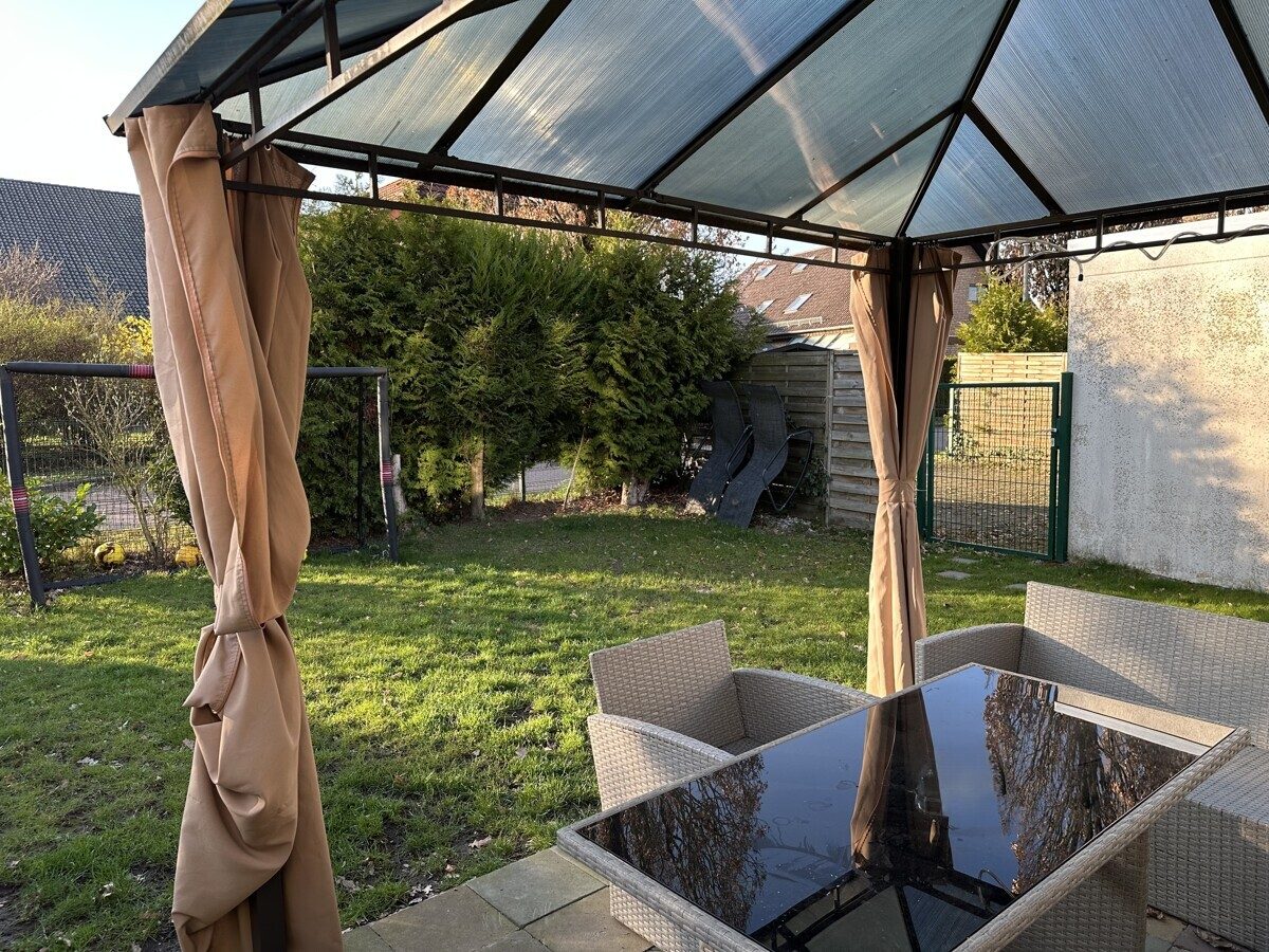 VMI Vermittlung Münster Immobilien GmbH & Co. KG - Immobilienangebot - Bad Lippspringe - Alle - Moderne DHH · sehr gepflegt · werthaltig · zurzeit vermietet · ruhige Lage am Thunebach!