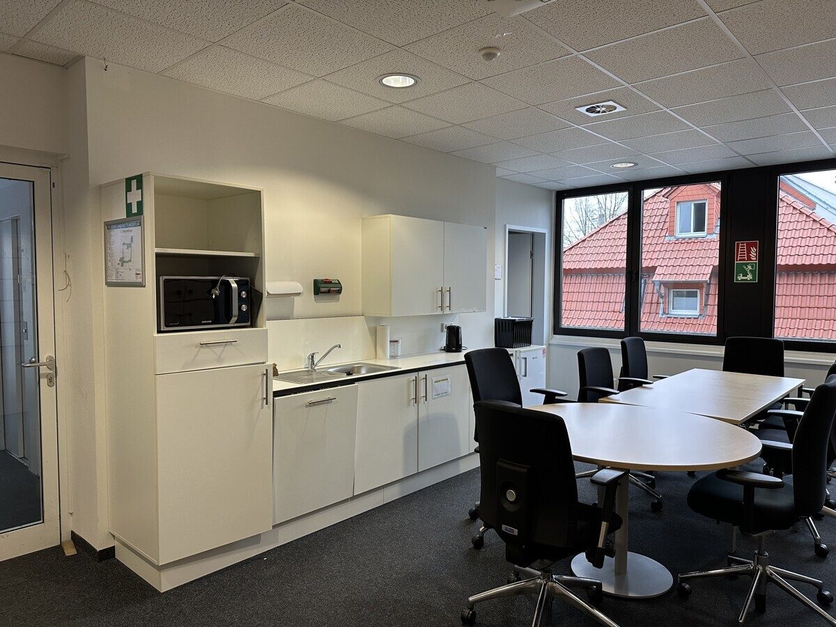 VMI Vermittlung Münster Immobilien GmbH & Co. KG - Immobilienangebot - Münster - Alle - Bezugsfreie Büro- oder Praxisfläche * 2. OG * Aufzug * klimatisiert * gefragte Lage!