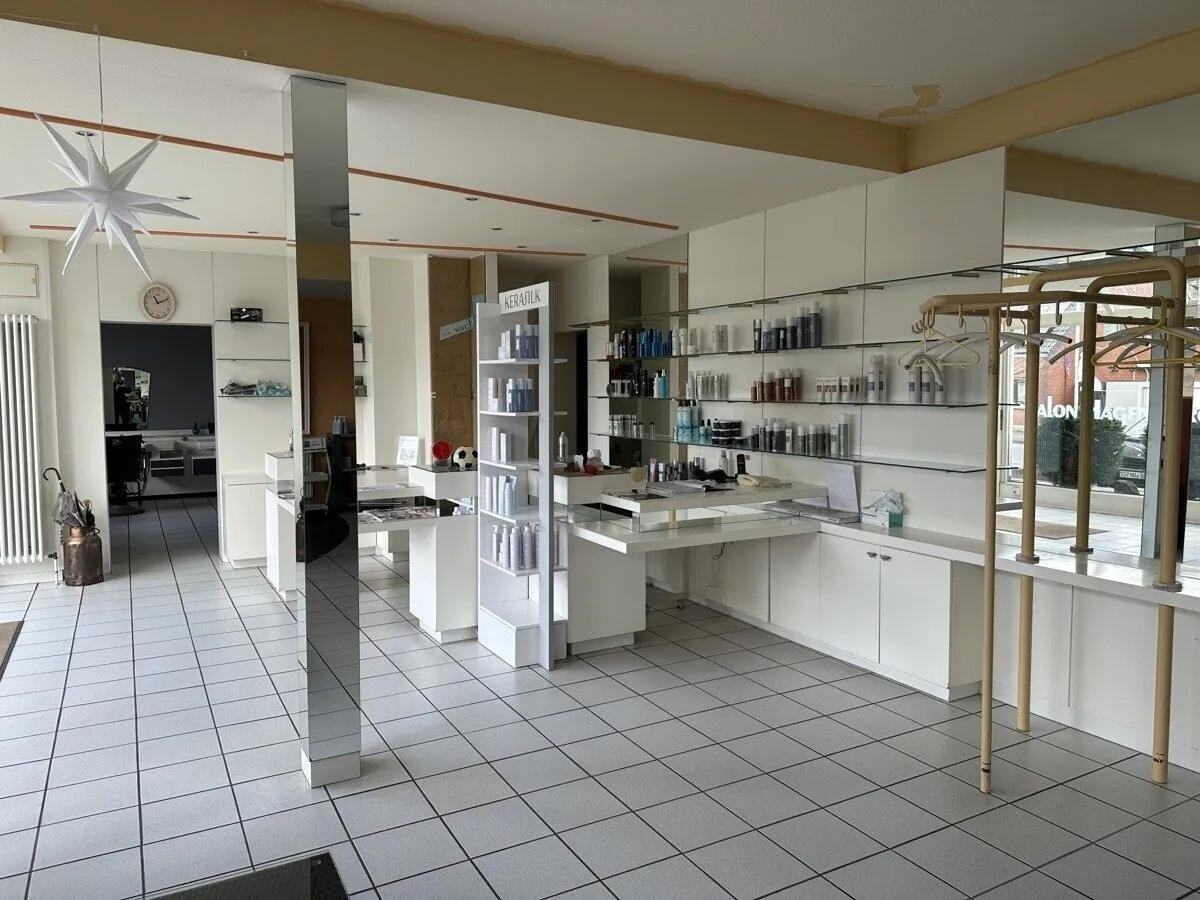 VMI Vermittlung Münster Immobilien GmbH & Co. KG - Immobilienangebot - Ahlen - Alle - WuG-Haus mit etabliertem Friseursalon und bezugsfreier Wohneinheit zentral in Vorhelm!