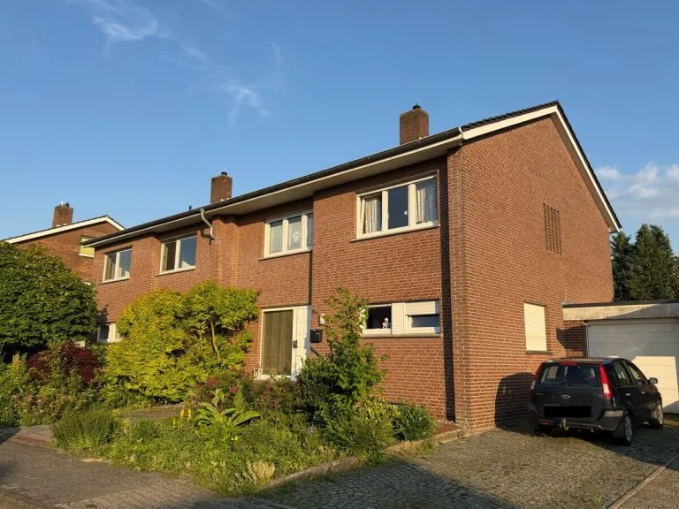 VMI Vermittlung Münster Immobilien GmbH & Co. KG - Immobilienangebot - Ennigerloh - Alle - 2 DHH en-bloc im Golddorf Enniger - Eigennutzung plus Kapitalanlage!