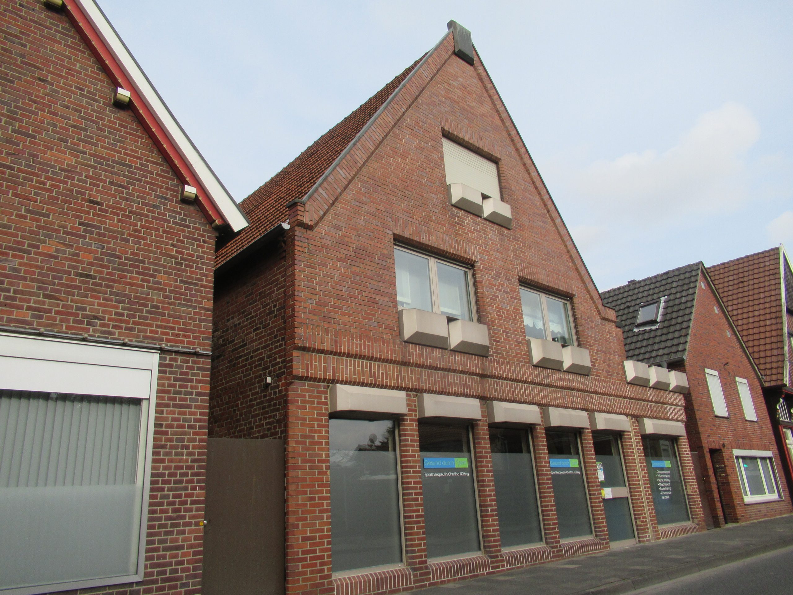 VMI Vermittlung Münster Immobilien GmbH & Co. KG - Immobilienangebot - Warendorf - Alle - WuG Freckenhorst: "Wohnen und Arbeiten unter einem Dach" möglich!