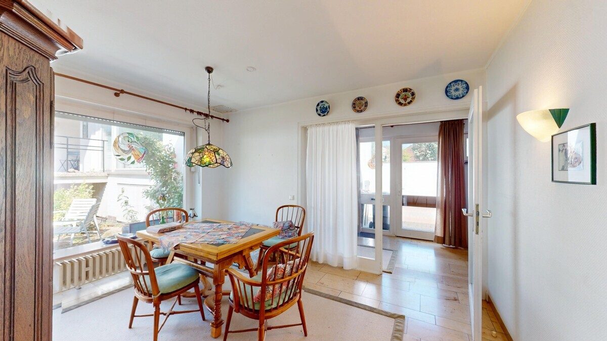 VMI Vermittlung Münster Immobilien GmbH & Co. KG - Immobilienangebot - Münster - Alle - Wohnen im Grünen: Split-Level-Bungalow auf Erbbaugrundstück mit Erwerbsperspektive!