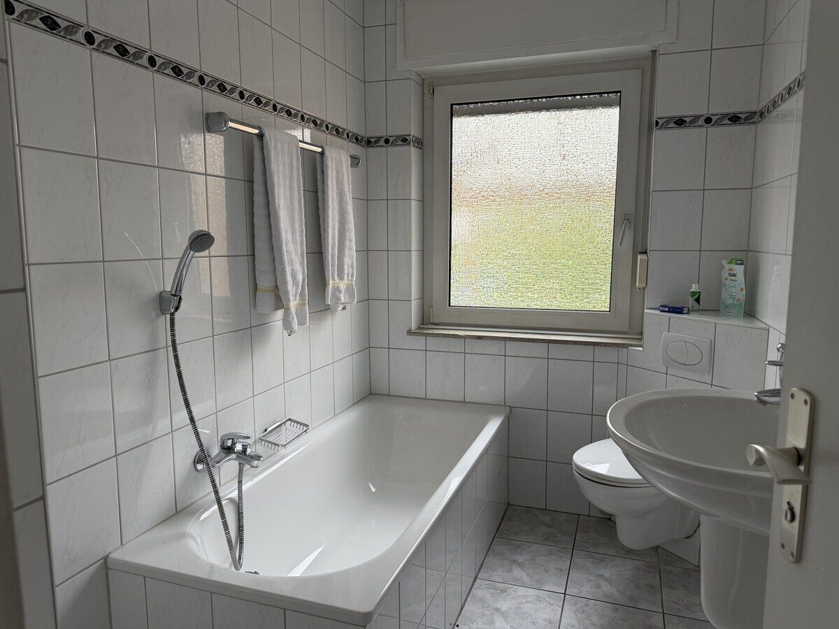 VMI Vermittlung Münster Immobilien GmbH & Co. KG - Immobilienangebot - Ennigerloh - Alle - Enniger: Ob EFH, ZFH oder Mehrgenerationenhaus – hier haben Sie die Wahl!