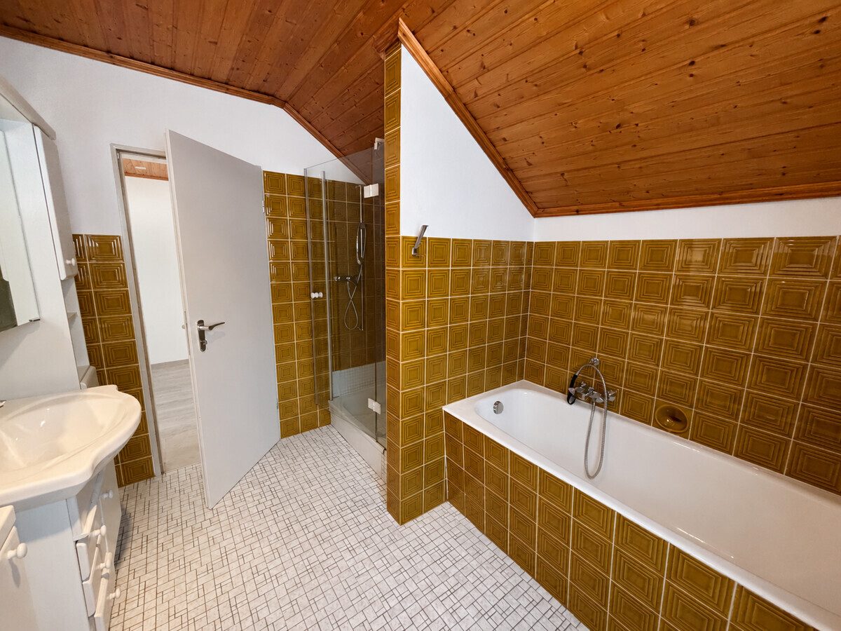 VMI Vermittlung Münster Immobilien GmbH & Co. KG - Immobilienangebot - Münster - Alle - Münster-Roxel, Nähe UKM! Gut geschnitten und ruhig in einer Sackgasse gelegen!