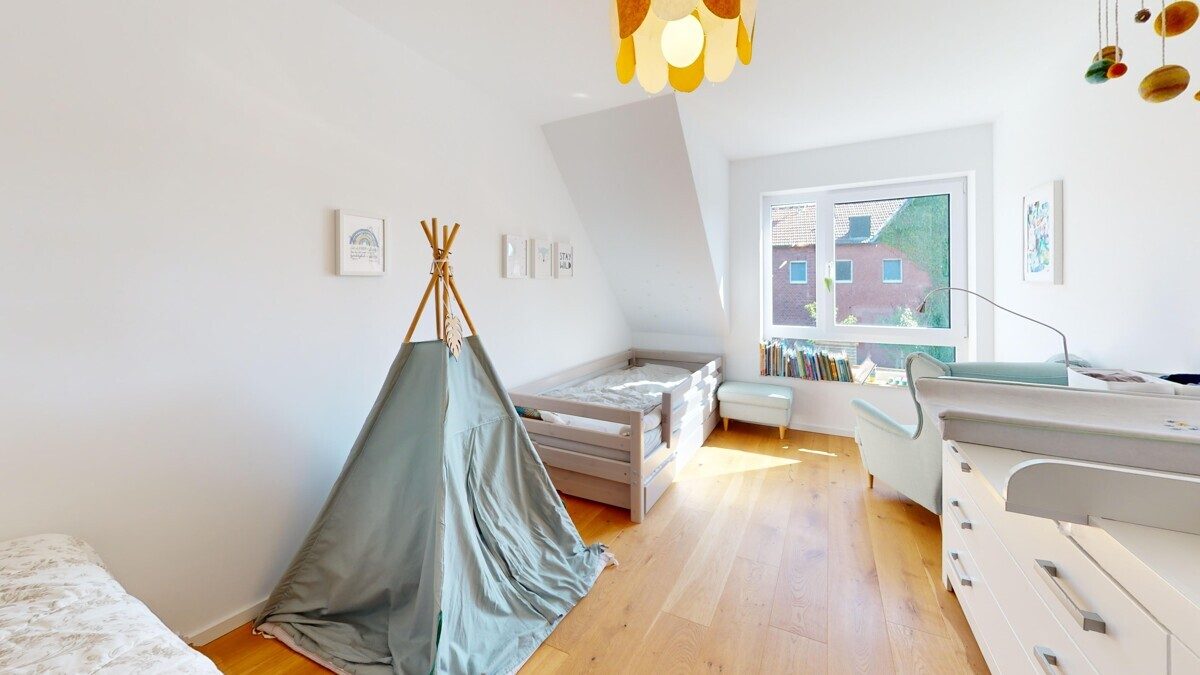VMI Vermittlung Münster Immobilien GmbH & Co. KG - Immobilienangebot - Münster - Alle - Viel Raum für das Familienleben: KfW-55-Haus mit Südgarten in Münster-Roxel!