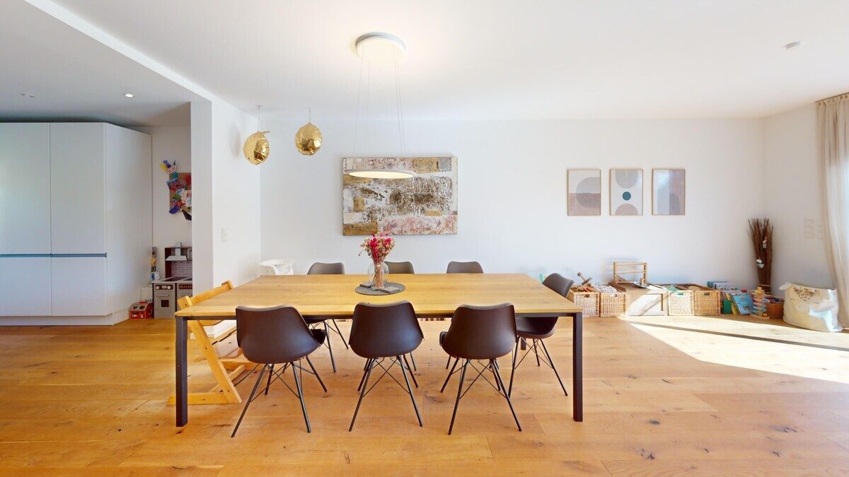 VMI Vermittlung Münster Immobilien GmbH & Co. KG - Immobilienangebot - Münster - Alle - Viel Raum für das Familienleben: KfW-55-Haus mit Südgarten in Münster-Roxel!