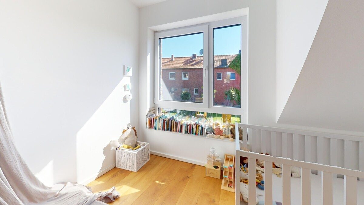 VMI Vermittlung Münster Immobilien GmbH & Co. KG - Immobilienangebot - Münster - Alle - Viel Raum für das Familienleben: KfW-55-Haus mit Südgarten in Münster-Roxel!