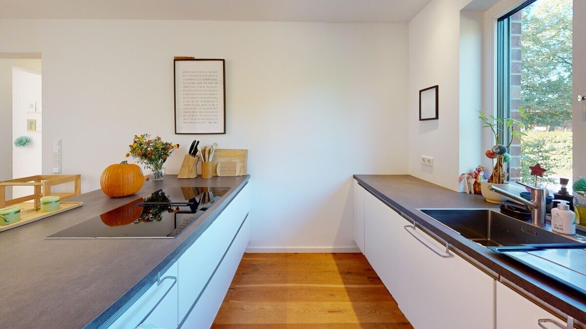 VMI Vermittlung Münster Immobilien GmbH & Co. KG - Immobilienangebot - Münster - Alle - Viel Raum für das Familienleben: KfW-55-Haus mit Südgarten in Münster-Roxel!