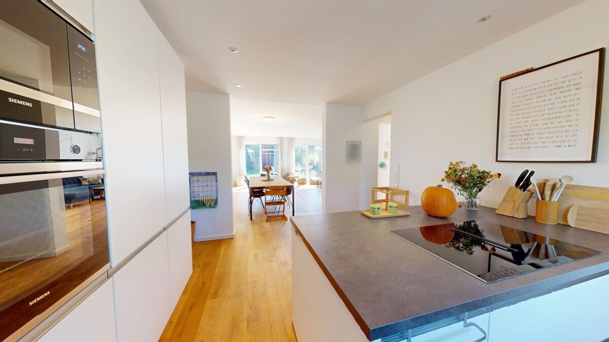 VMI Vermittlung Münster Immobilien GmbH & Co. KG - Immobilienangebot - Münster - Alle - Viel Raum für das Familienleben: KfW-55-Haus mit Südgarten in Münster-Roxel!