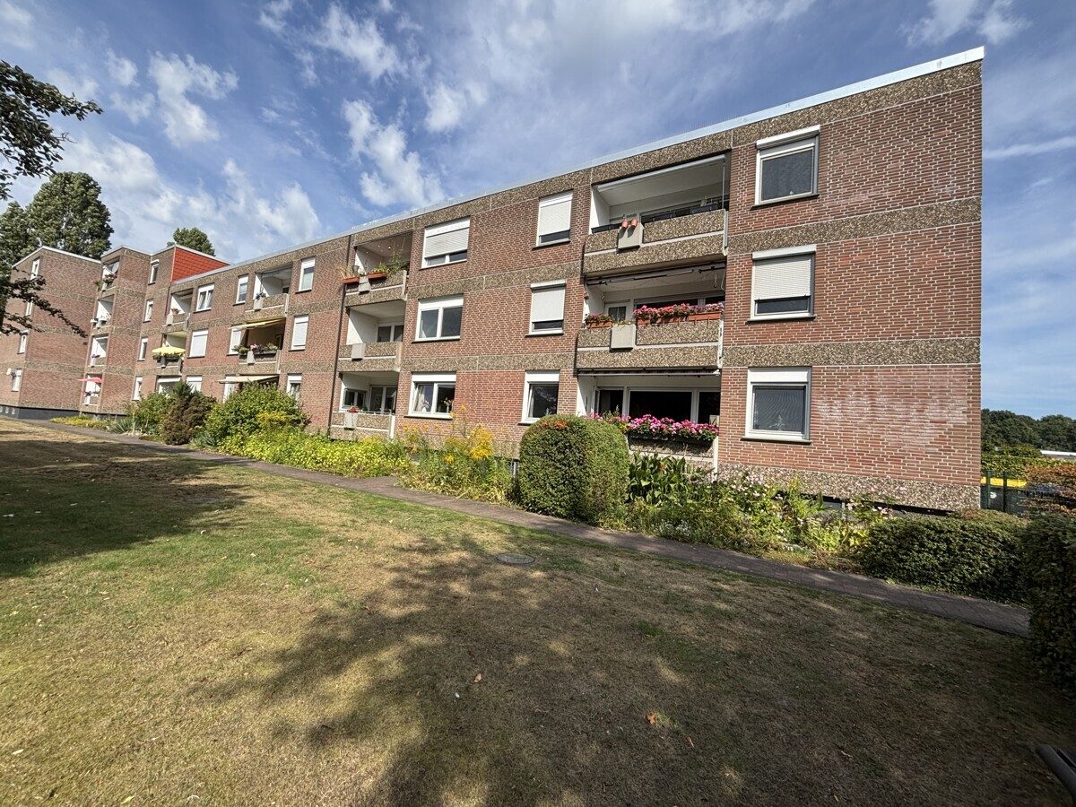 Südseite mit Loggien VMI Vermittlung Münster Immobilien GmbH & Co. KG - Immobilienangebot - Münster - Alle - Hübsche Wohnung in Münster-Kinderhaus mit Aussicht in die Natur!