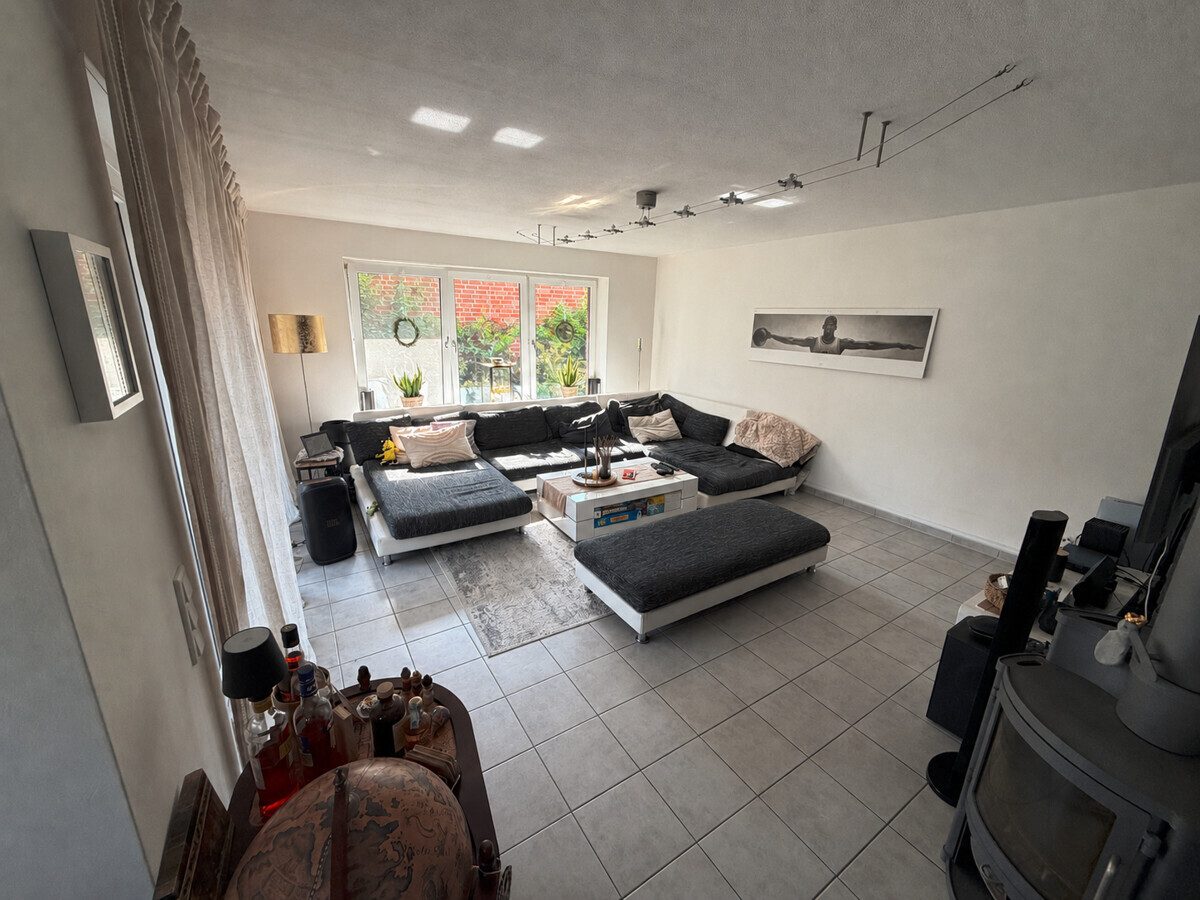 VMI Vermittlung Münster Immobilien GmbH & Co. KG - Immobilienangebot - Ascheberg - Alle - Ascheberg: Gepflegtes Zweifamilienhaus   DG-Wohnung wird zum Jahresende frei !!