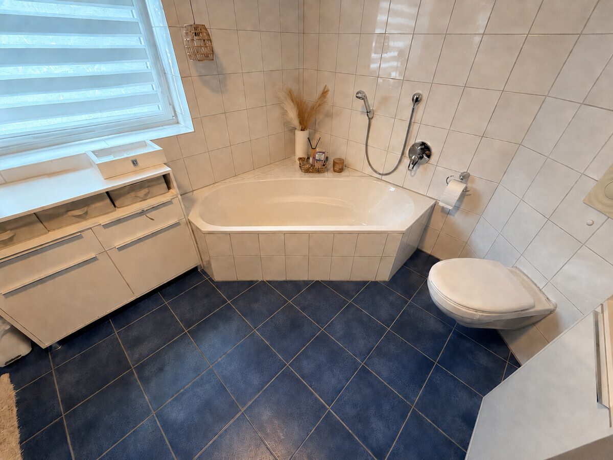 VMI Vermittlung Münster Immobilien GmbH & Co. KG - Immobilienangebot - Ascheberg - Alle - Ascheberg: Gepflegtes Zweifamilienhaus   DG-Wohnung wird zum Jahresende frei !!