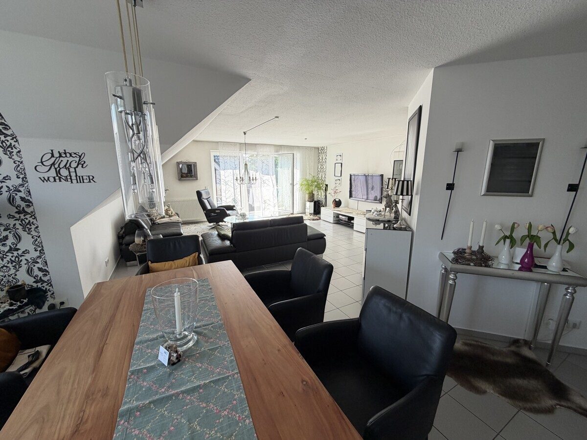 VMI Vermittlung Münster Immobilien GmbH & Co. KG - Immobilienangebot - Ascheberg - Alle - Ascheberg: Gepflegtes Zweifamilienhaus   DG-Wohnung wird zum Jahresende frei !!