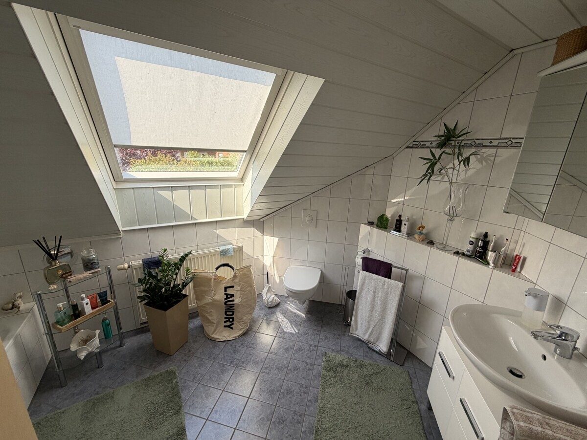 VMI Vermittlung Münster Immobilien GmbH & Co. KG - Immobilienangebot - Ascheberg - Alle - Ascheberg: Gepflegtes Zweifamilienhaus   DG-Wohnung wird zum Jahresende frei !!