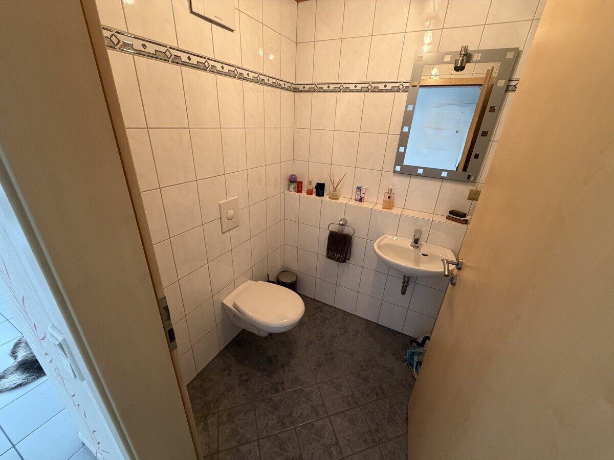 VMI Vermittlung Münster Immobilien GmbH & Co. KG - Immobilienangebot - Ascheberg - Alle - Ascheberg: Gepflegtes Zweifamilienhaus   DG-Wohnung wird zum Jahresende frei !!